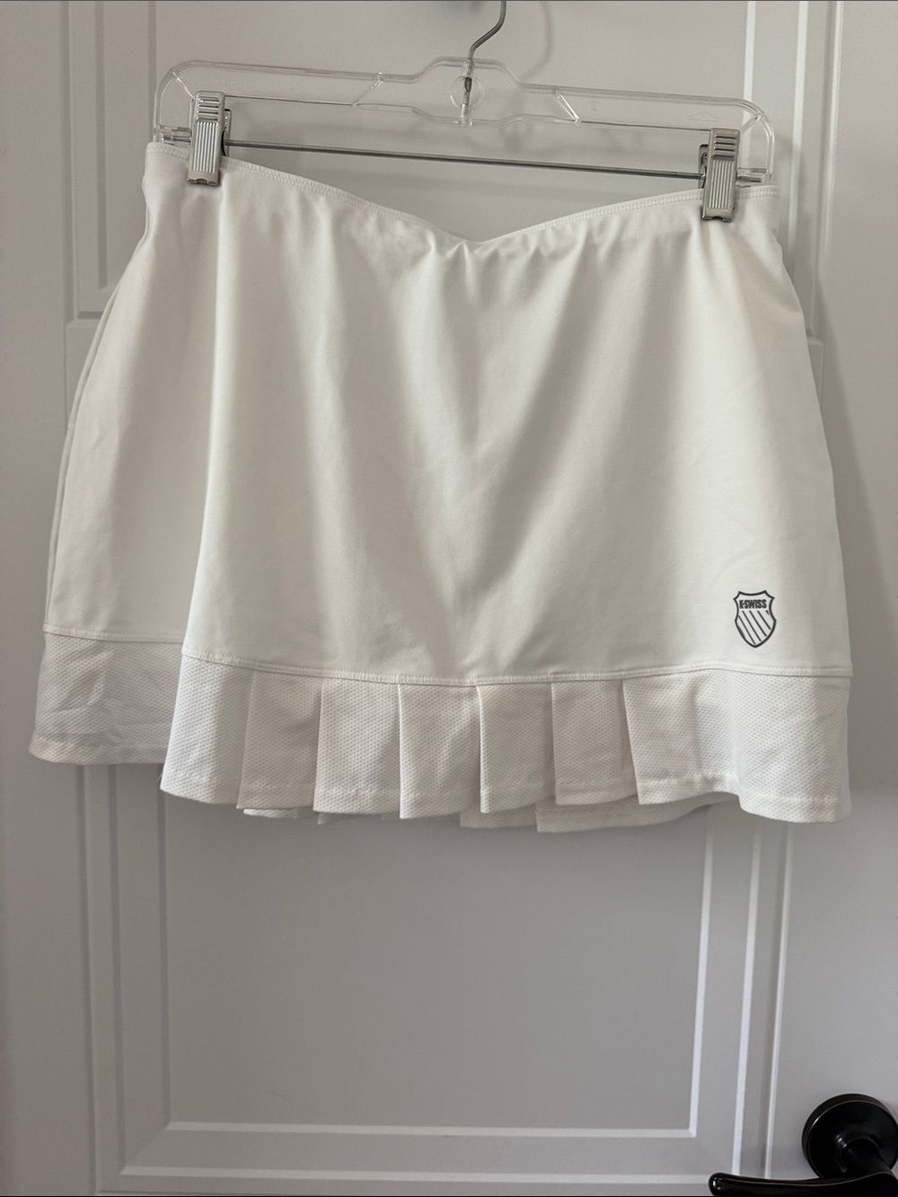 K-Swiss White Women’s Tennis Skirt with Pleated Hem